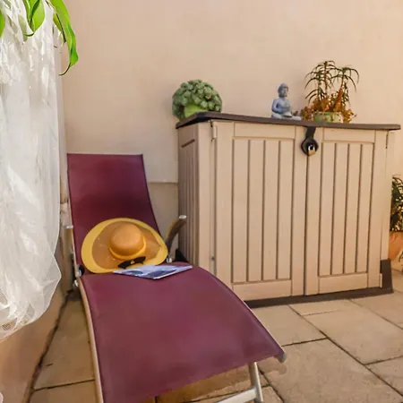 20m2- 1 Pers- De La Nartelle- Maxime - Piscine Partage- Parking Sainte-Maxime