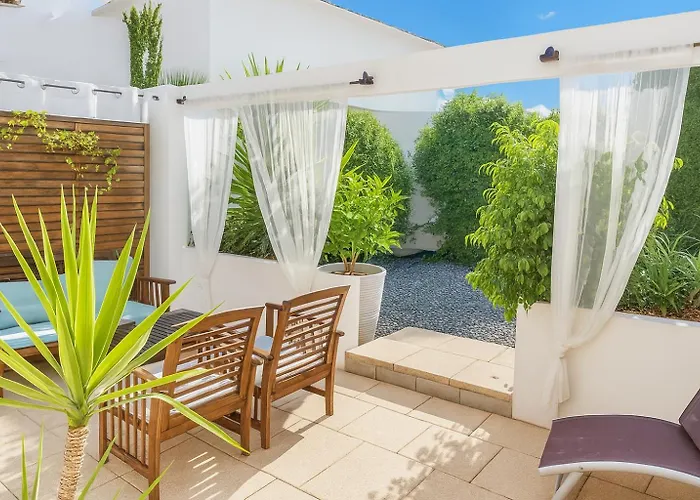 20m2 De La Nartelle Sainte-Maxime