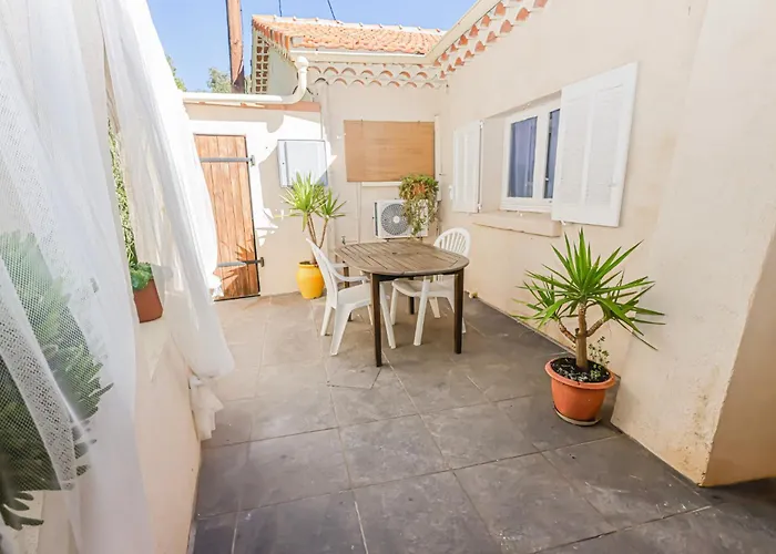 20m2- 1 Pers- De La Nartelle- Maxime - Piscine Partage- Parking Casa de Férias Sainte-Maxime